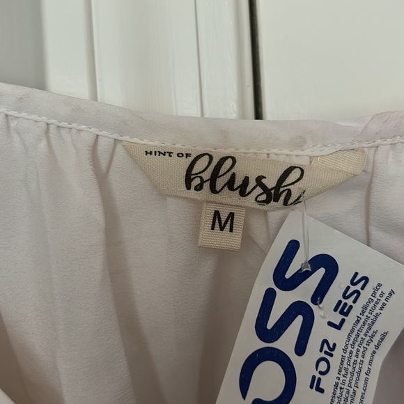 NWT Off the shoulder floral ruffled dress - Picture 4 of 6